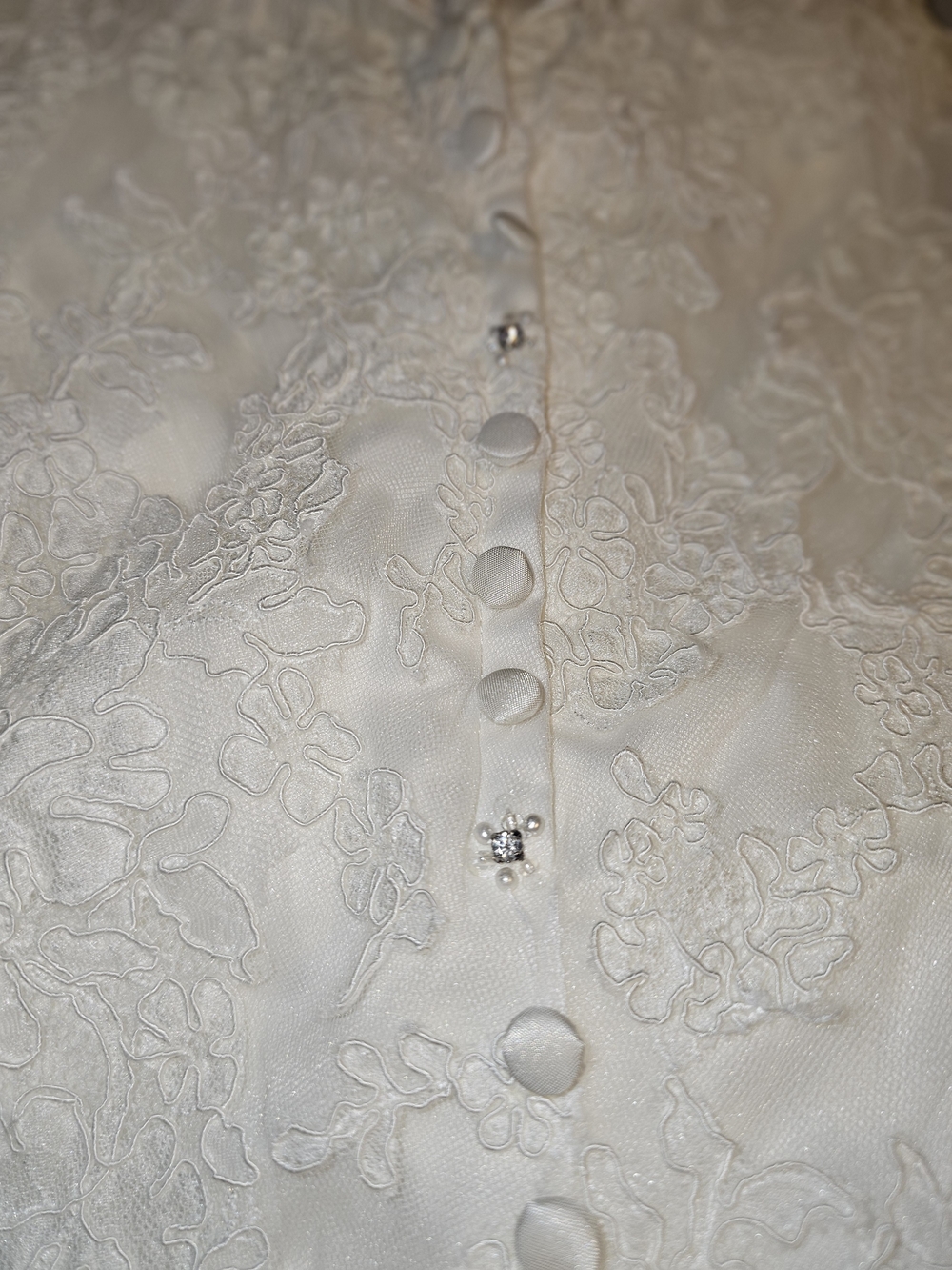 Ivory Allure Bridals C155 - Picture 12 of 12